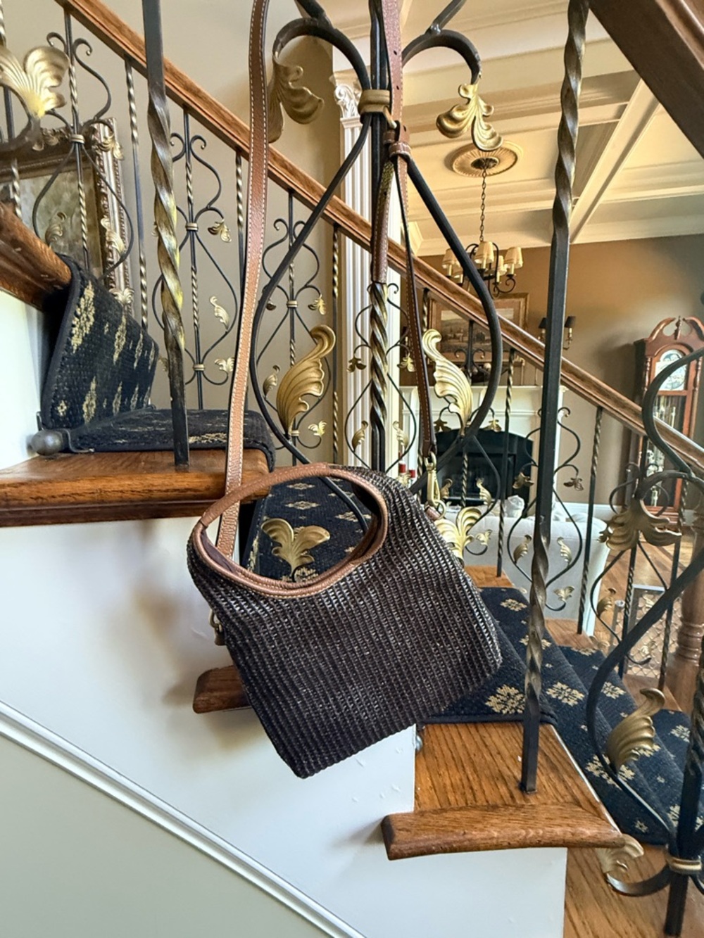 JJIll Woven Brown Shoulder Bag with Adjustable Strap. Cross body or handle. EUC - Picture 10 of 14